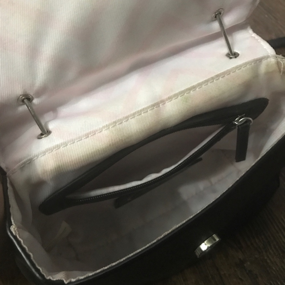 Candie’s crossbody purses w/ metal bow - Picture 12 of 13